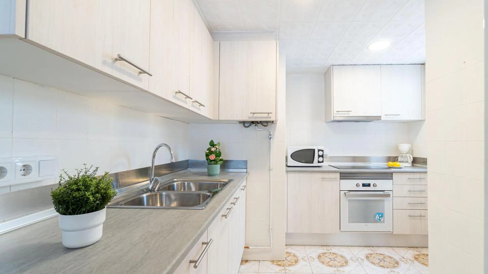 Basic Comfort Apartment Port Emporda 0195 Empuriabrava