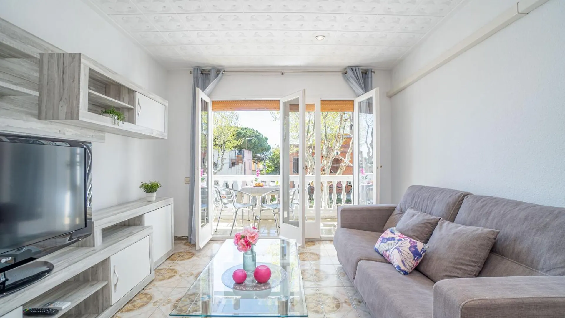 Basic Comfort Apartment Port Emporda 0195 Empuriabrava Spain