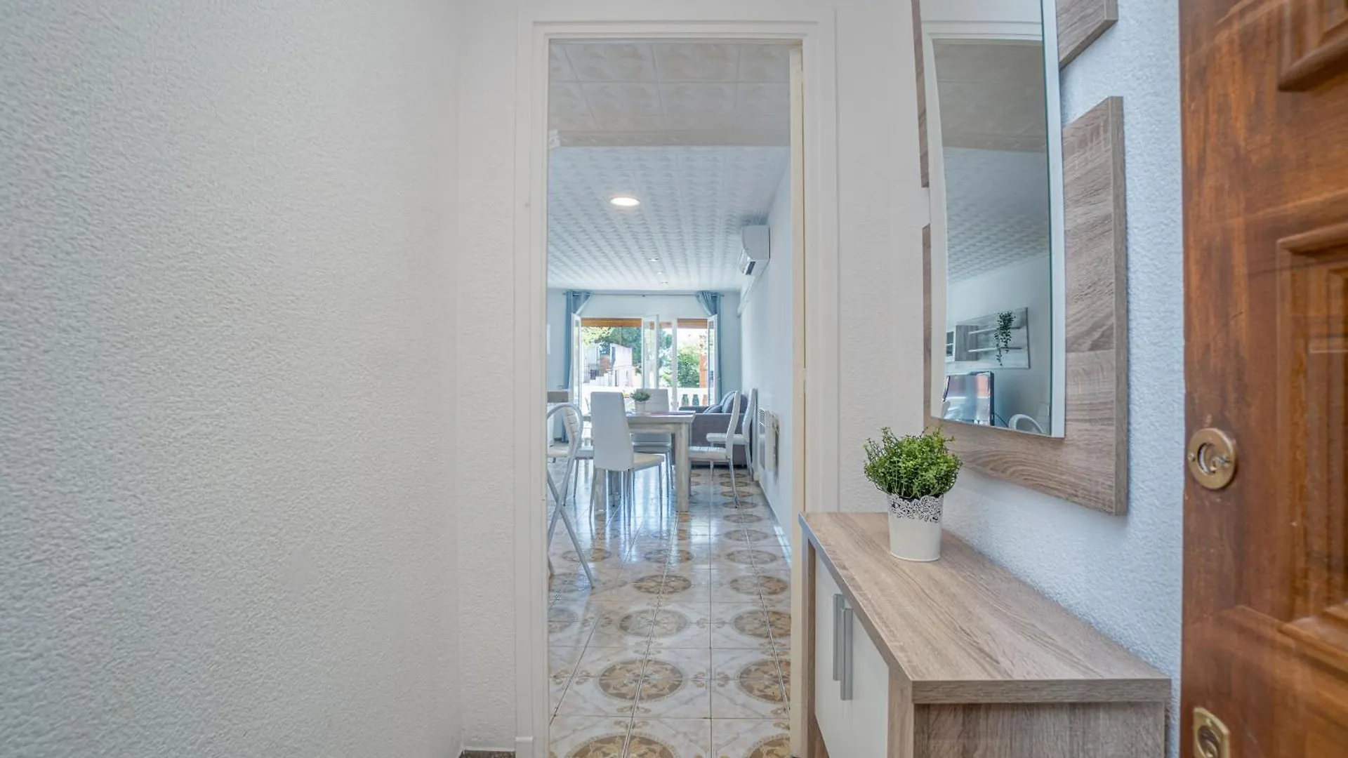 Basic Comfort Apartment Port Emporda 0195 Empuriabrava Spain